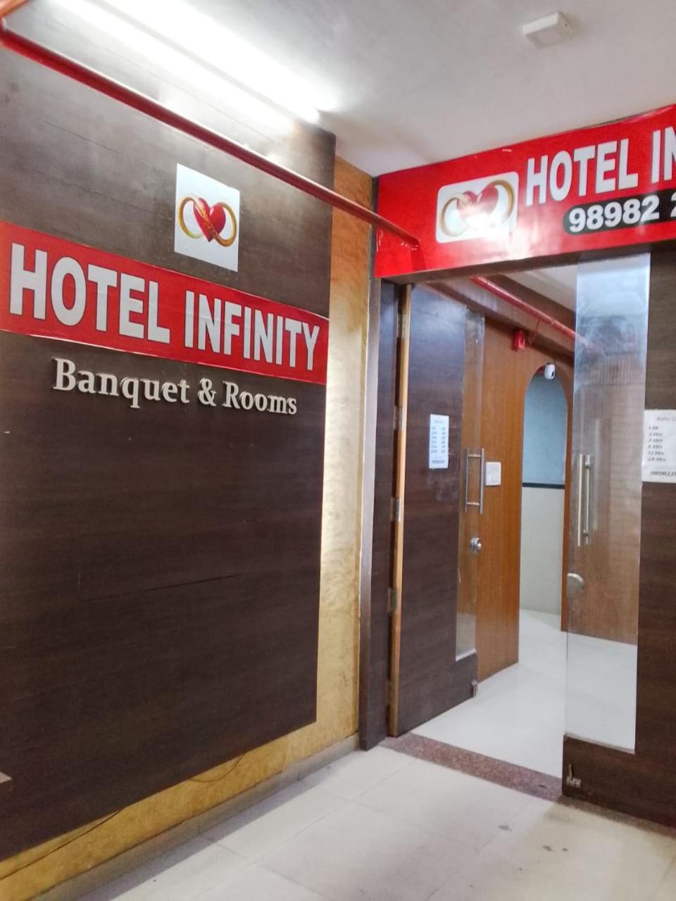 Infinity Rooms & Banquet Surat Eksteriør billede